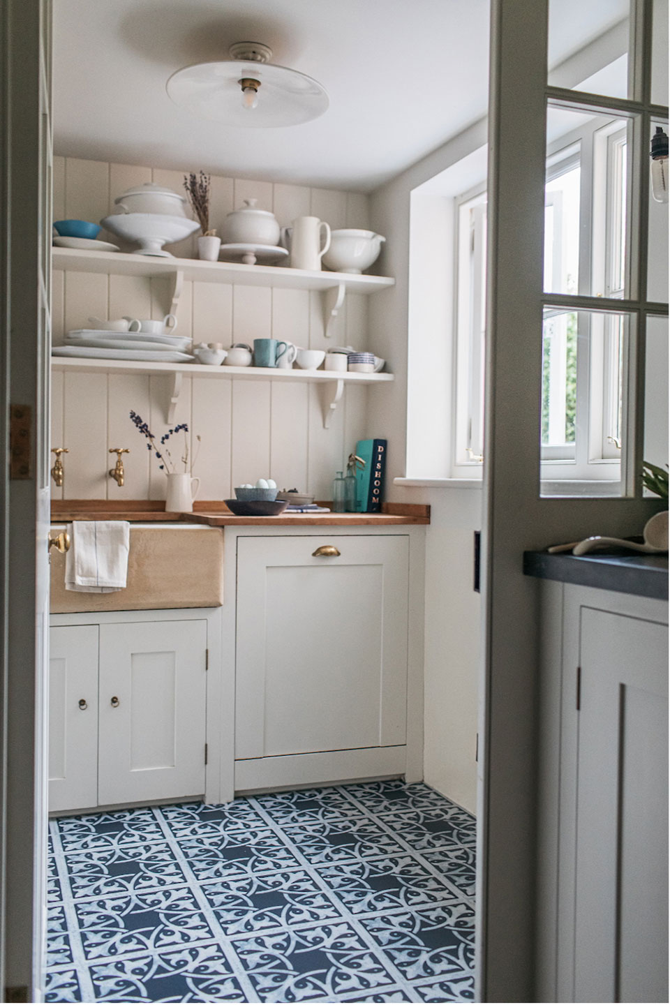 Authentic-kitchen-flooring-rustic-pantry-blue-deep-northmore-waterhouse-harvey-maria