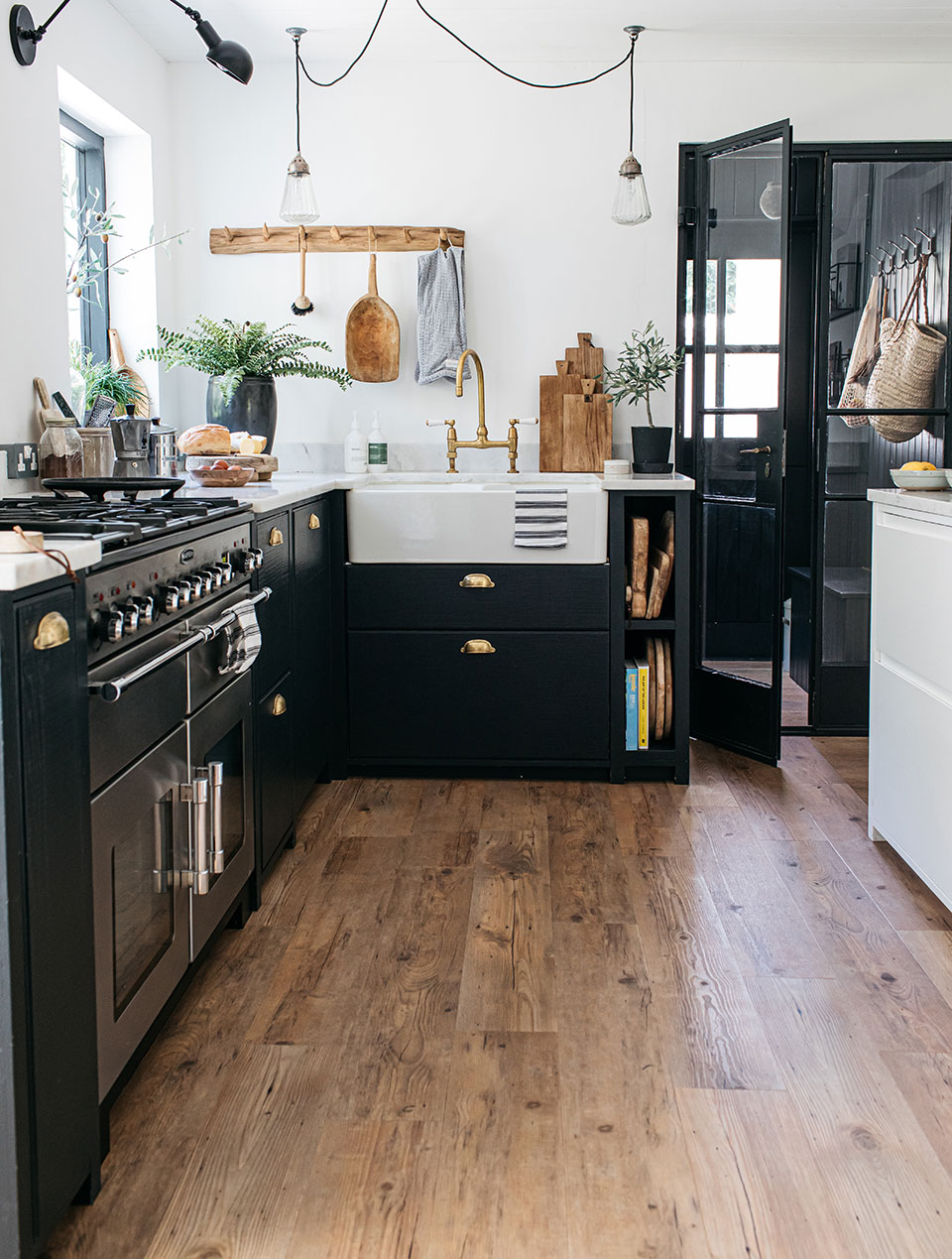 MSeries_Coppice-Natural-Plank_Kitchen_Harvey-Maria